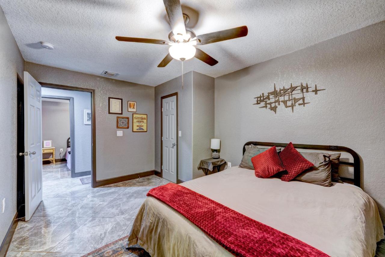 Сasa de vacaciones Private Hot Tub3bd2ba 2 Miles To Sa River Walk *